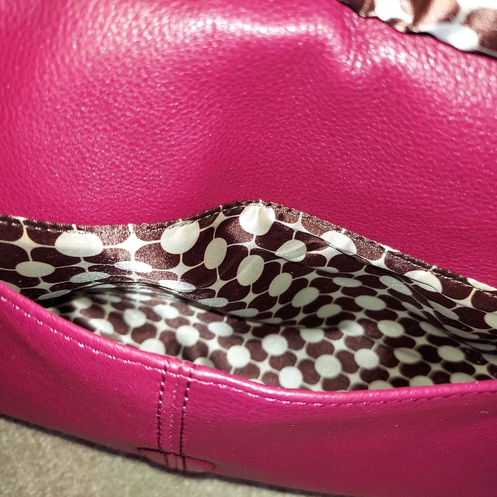 Piazza Shoulder Bag - Picture 5 of 9